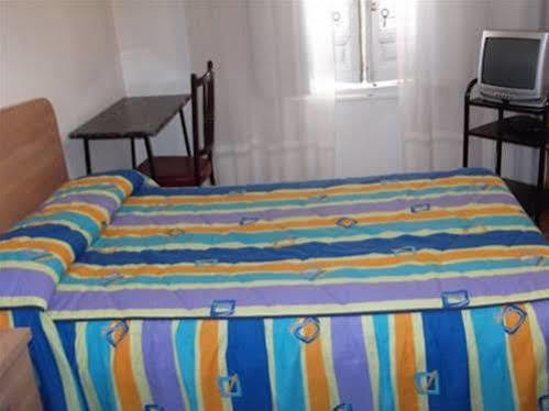 Hostal Bayon Леон Экстерьер фото